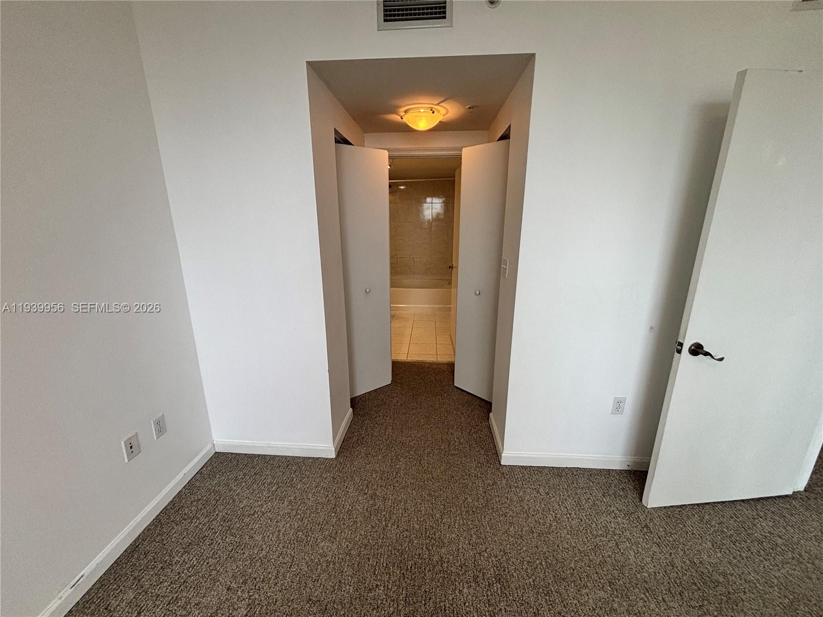 image Venture At Aventura West2