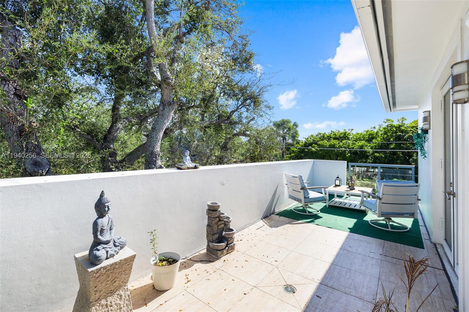 1317 NE 2nd St Fort Lauderdale, FL 33301