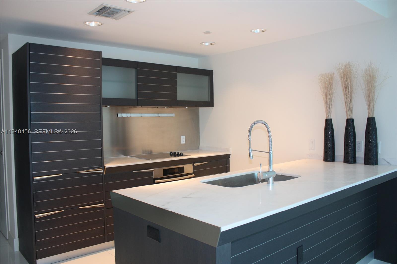 200 Biscayne Blvd Way #4413