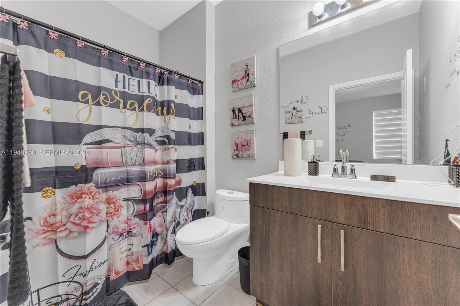 4040 NW 11th St Lauderhill, FL 33313