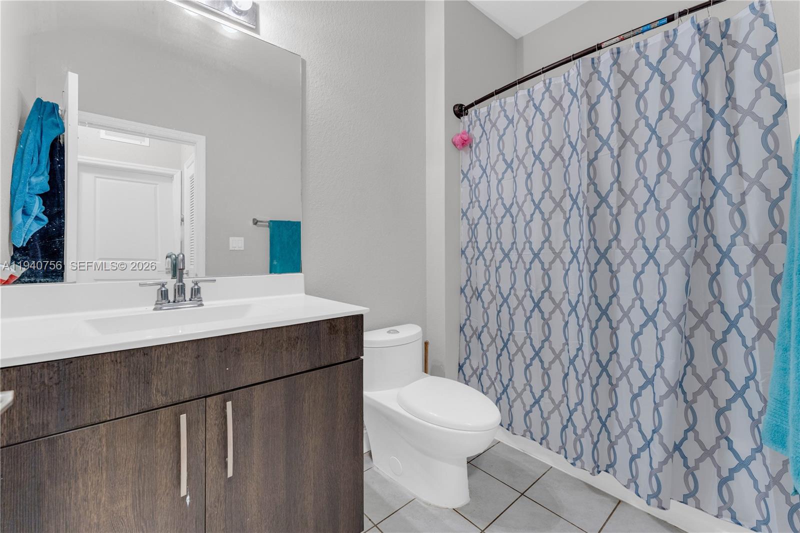 4040 NW 11th St Lauderhill, FL 33313