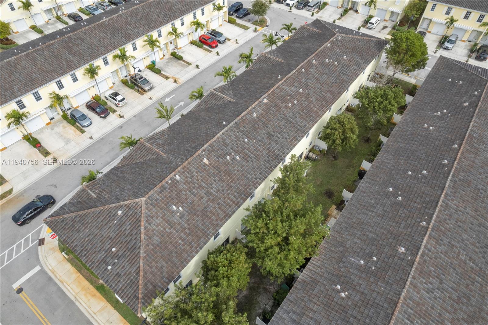 4040 NW 11th St Lauderhill, FL 33313