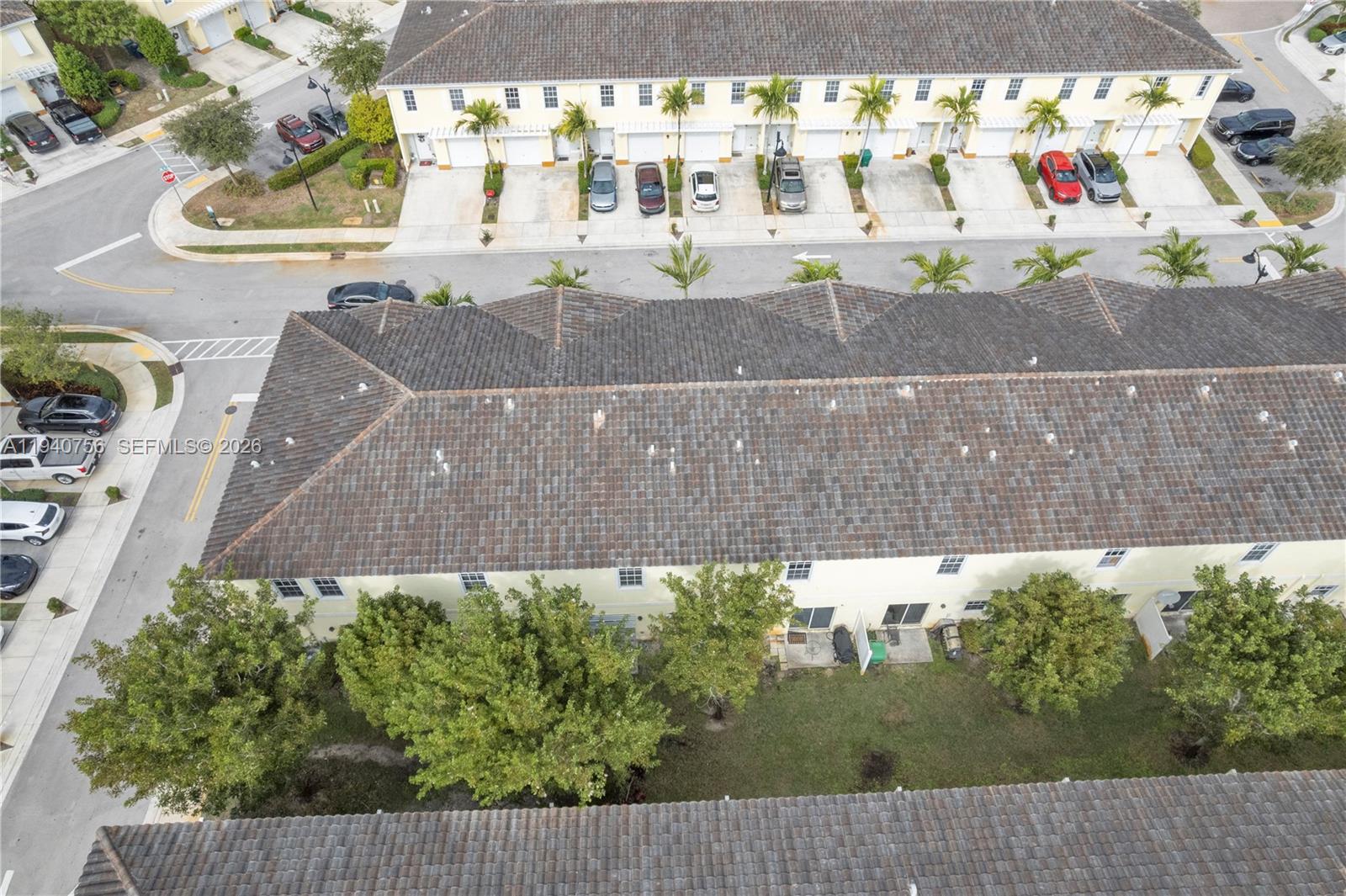 4040 NW 11th St Lauderhill, FL 33313