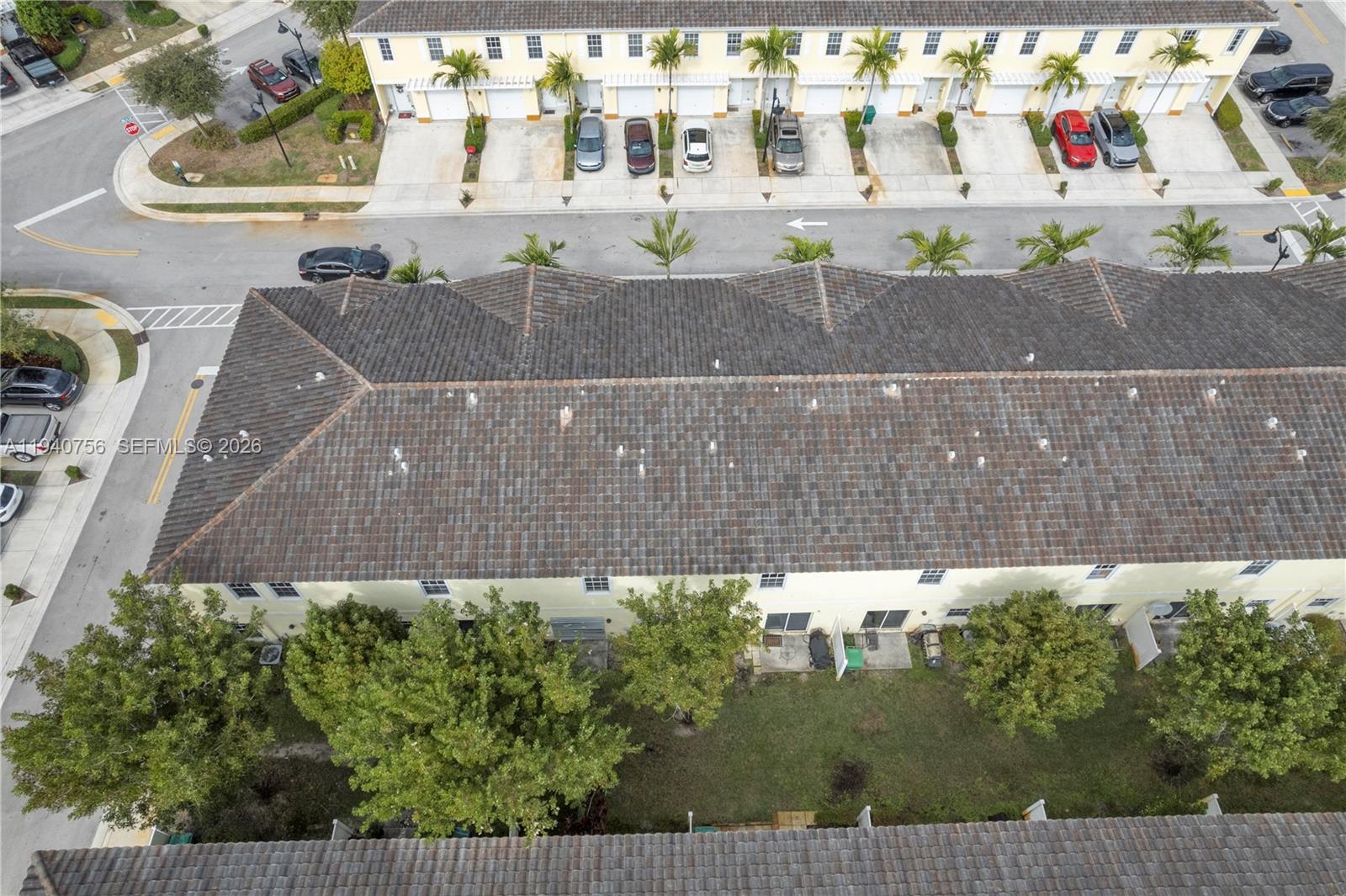 4040 NW 11th St Lauderhill, FL 33313