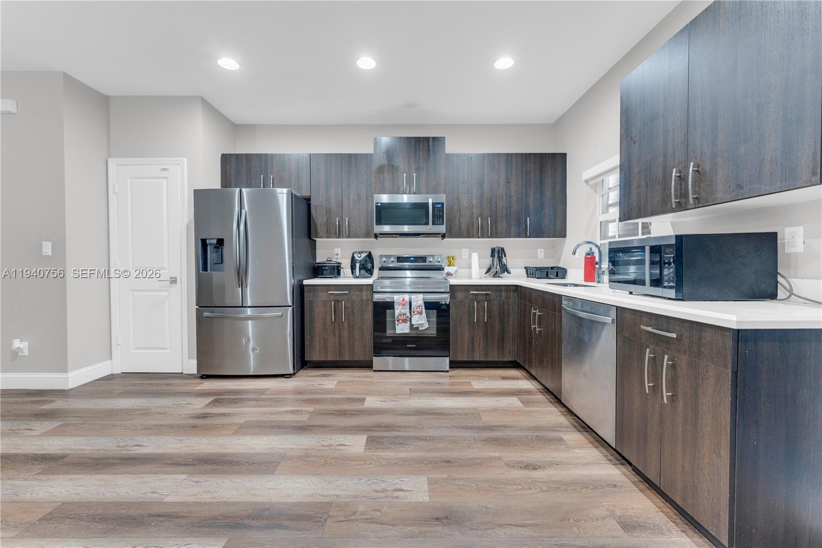 4040 NW 11th St Lauderhill, FL 33313