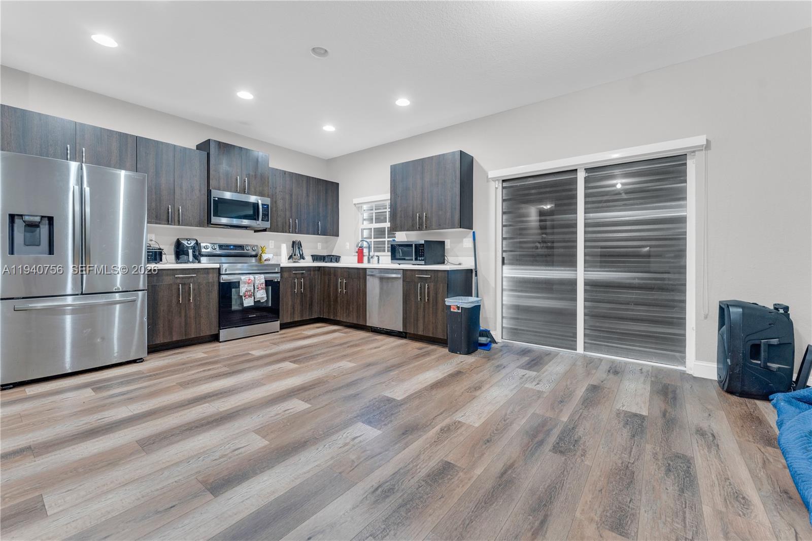 4040 NW 11th St Lauderhill, FL 33313