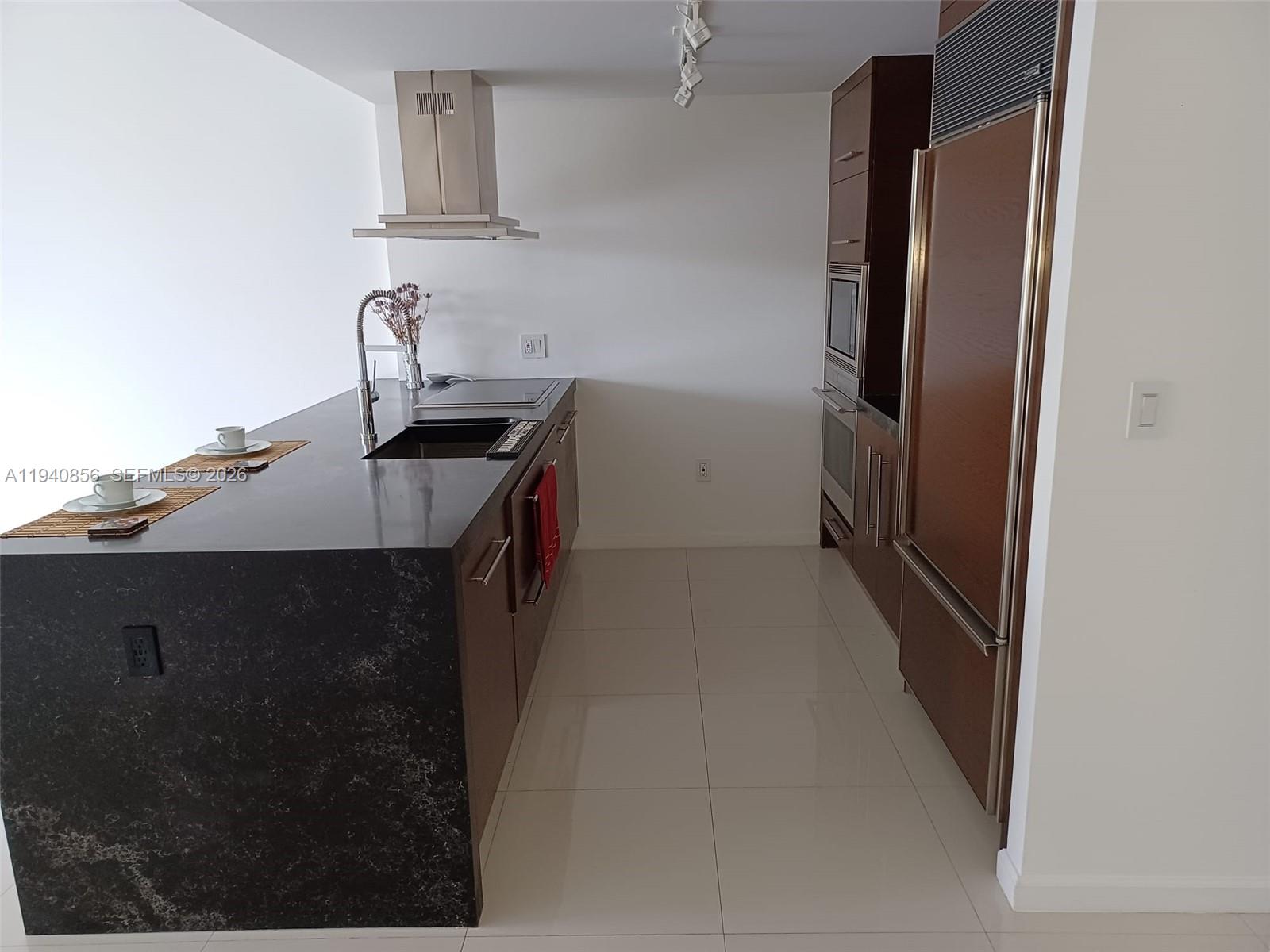 image Icon Brickell II13