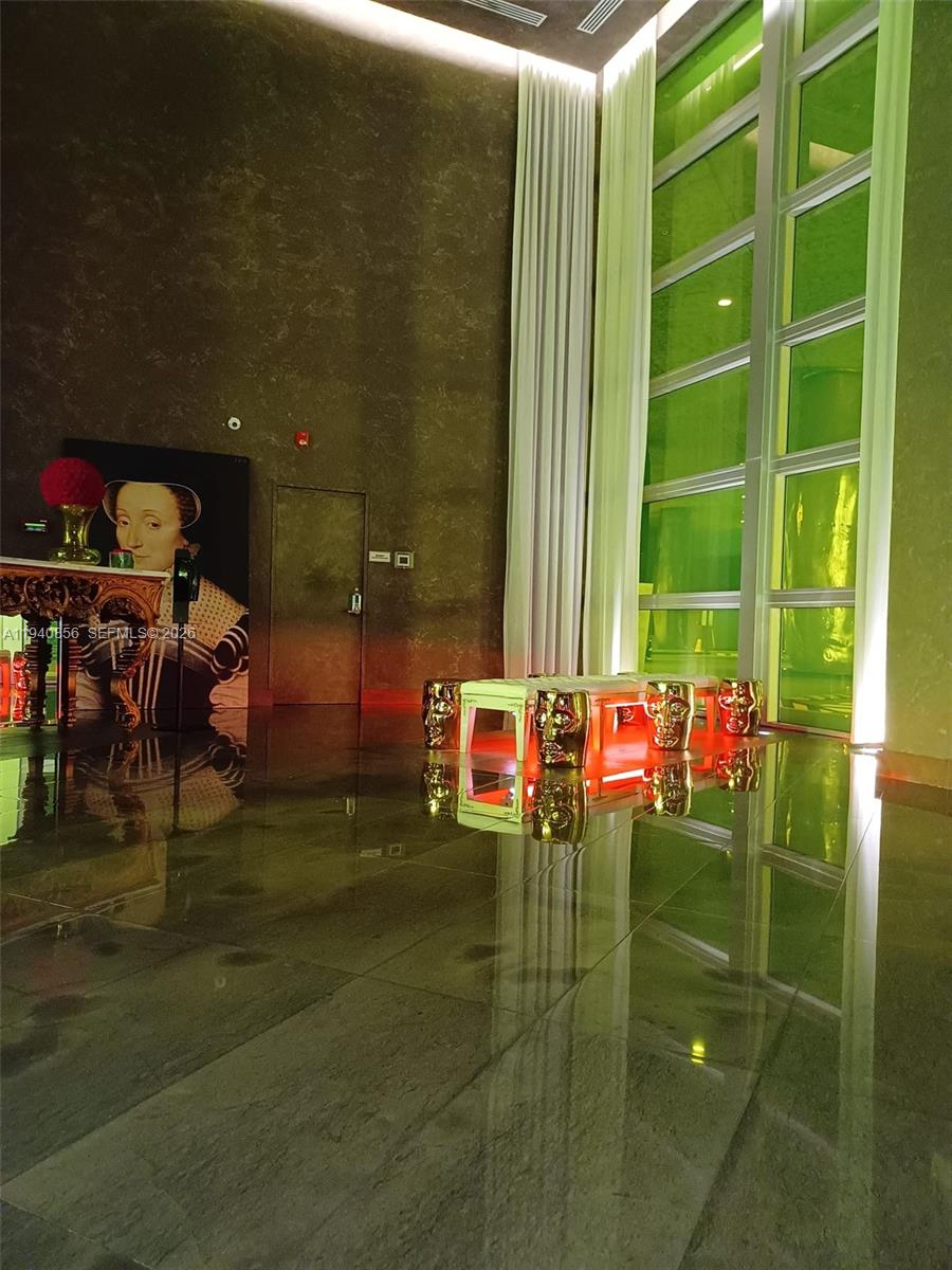 image Icon Brickell II15