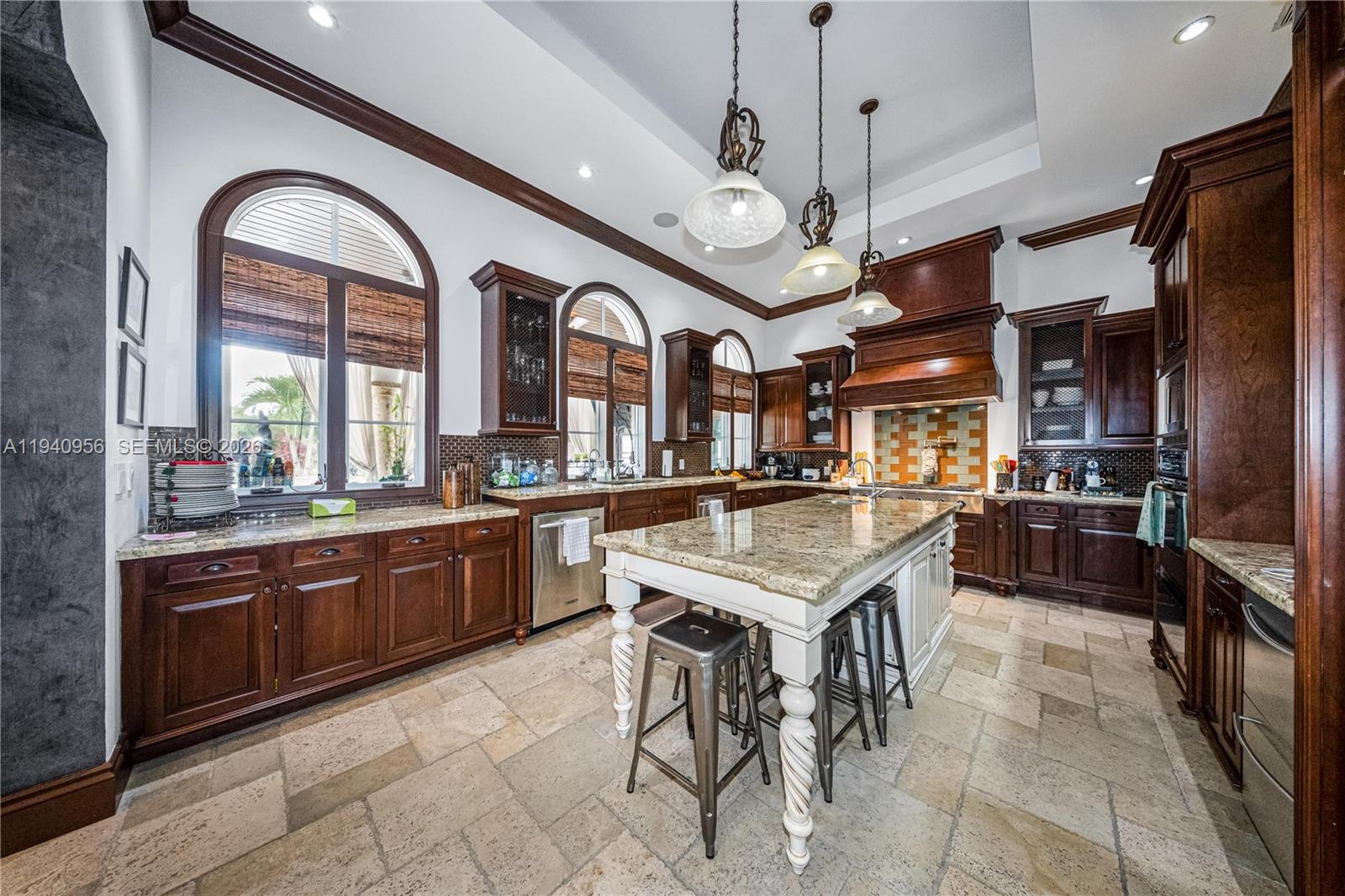 7538 SW 64th St Miami, FL 33143