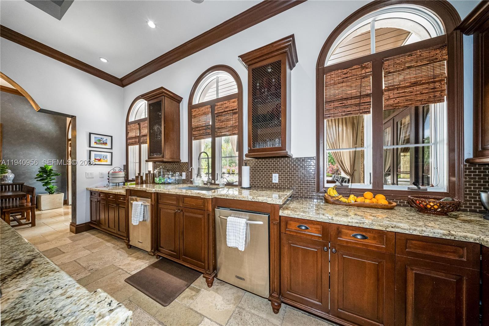 7538 SW 64th St Miami, FL 33143