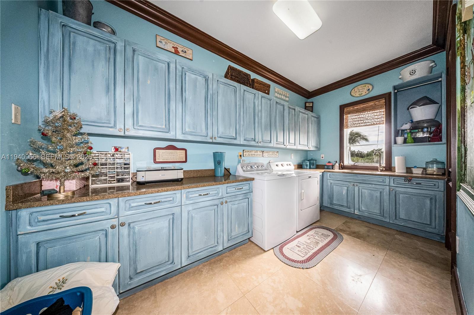 7538 SW 64th St Miami, FL 33143