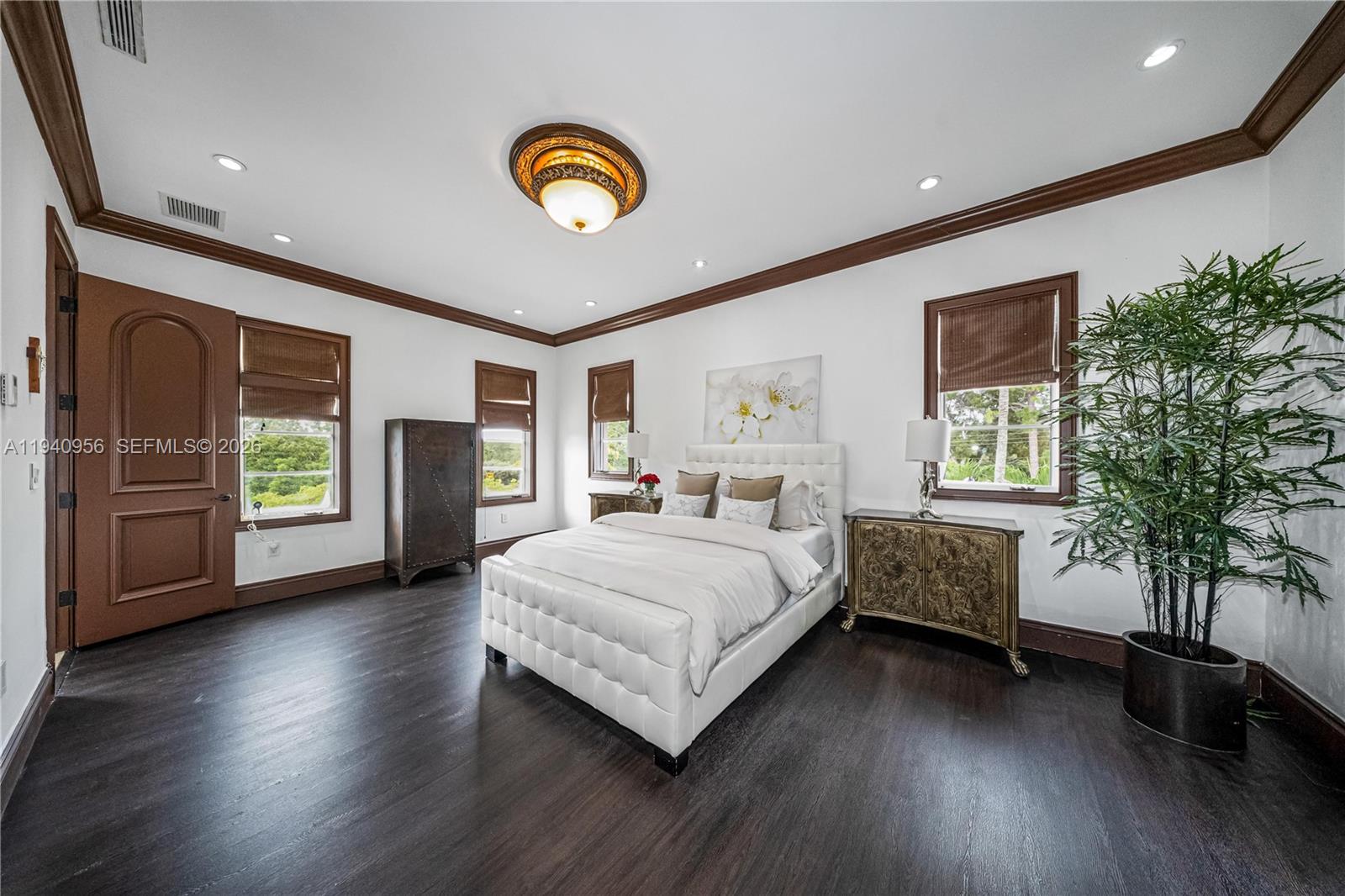 7538 SW 64th St Miami, FL 33143