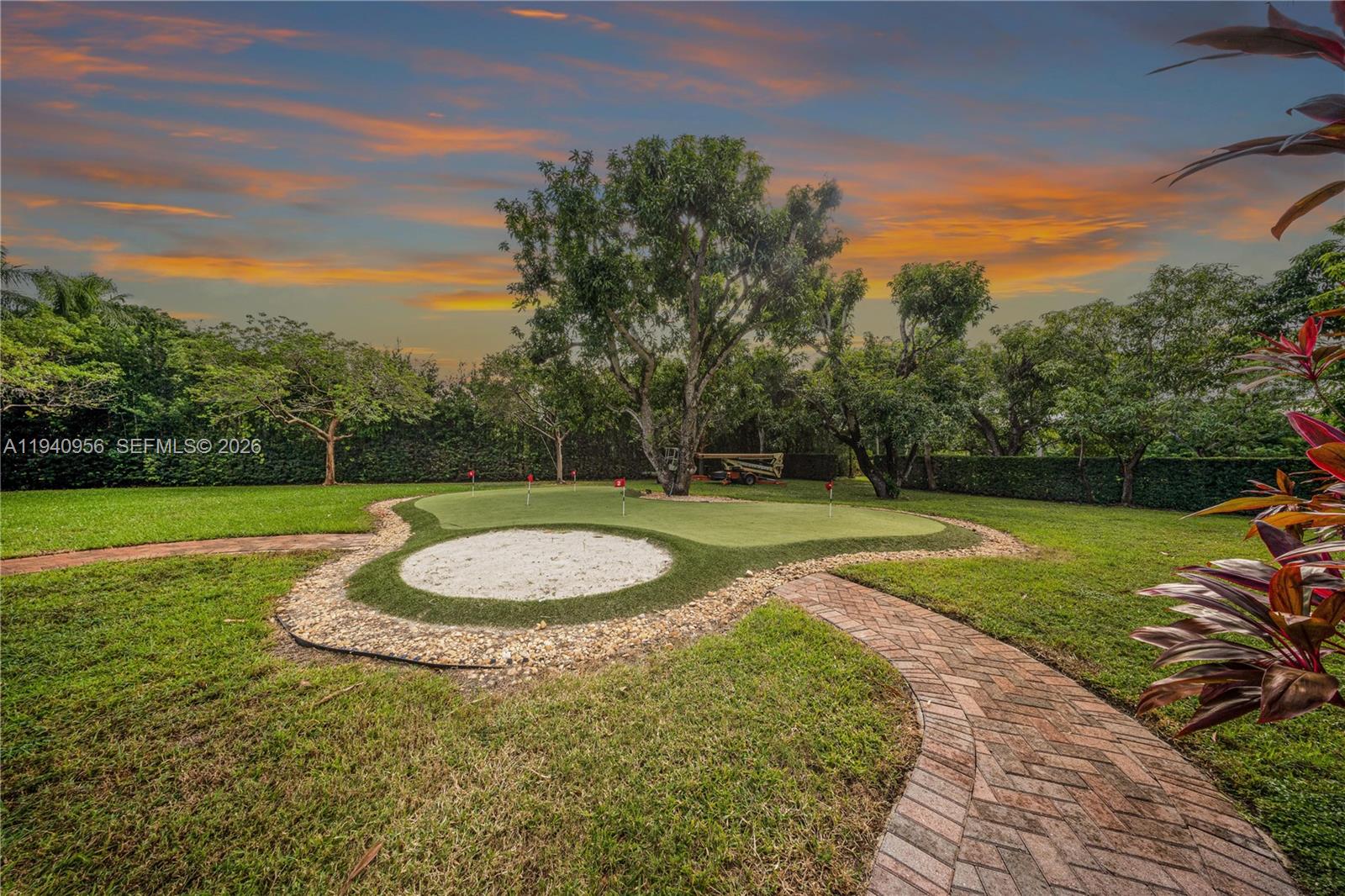 7538 SW 64th St Miami, FL 33143