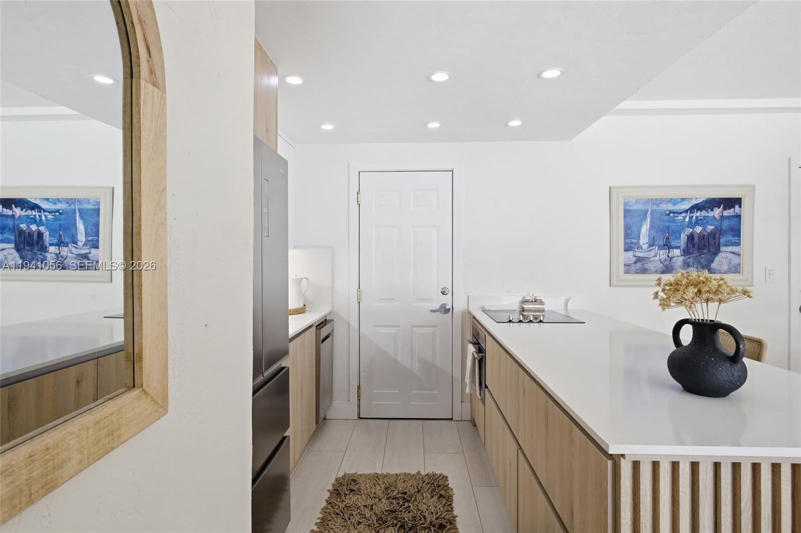 290 Sunrise Dr #110 Key Biscayne, FL 33149