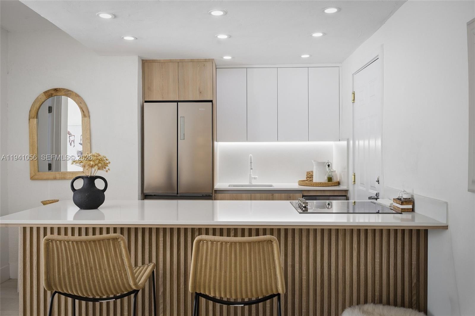 290 Sunrise Dr #110 Key Biscayne, FL 33149