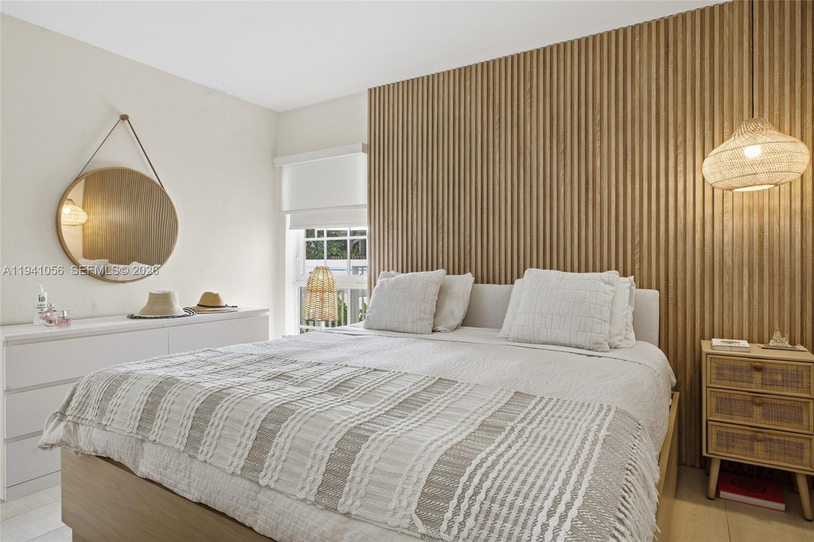 290 Sunrise Dr #110 Key Biscayne, FL 33149