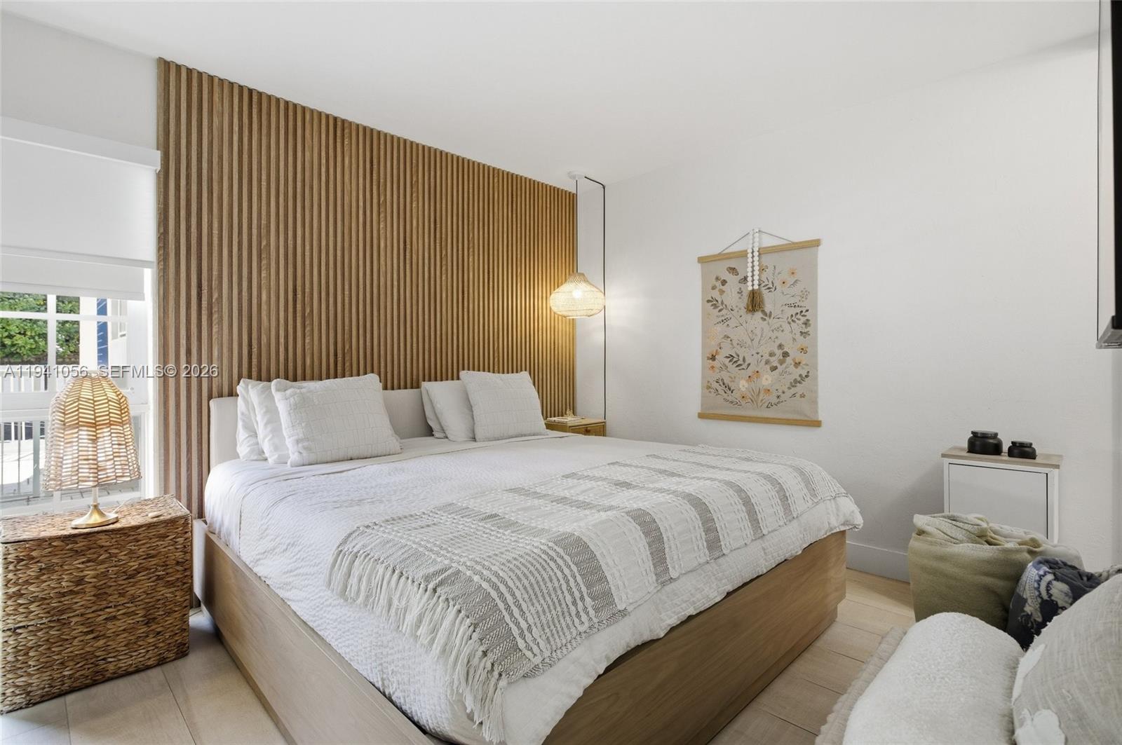 290 Sunrise Dr #110 Key Biscayne, FL 33149