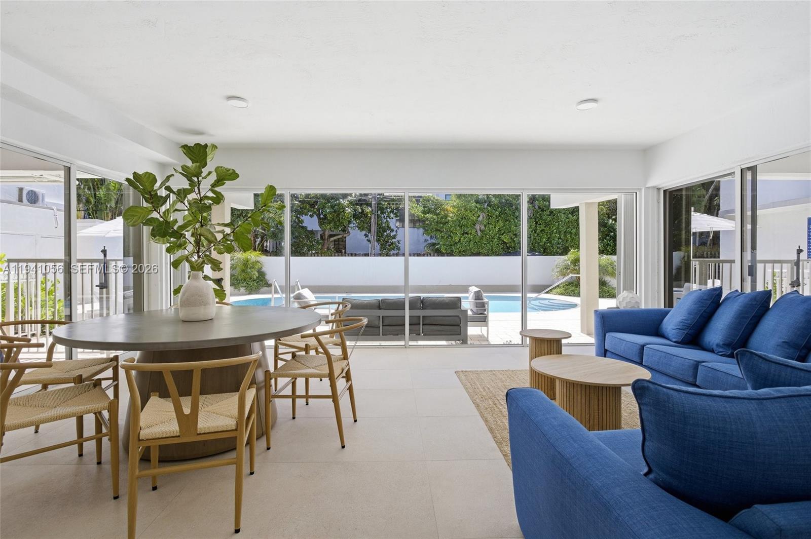 290 Sunrise Dr #110 Key Biscayne, FL 33149