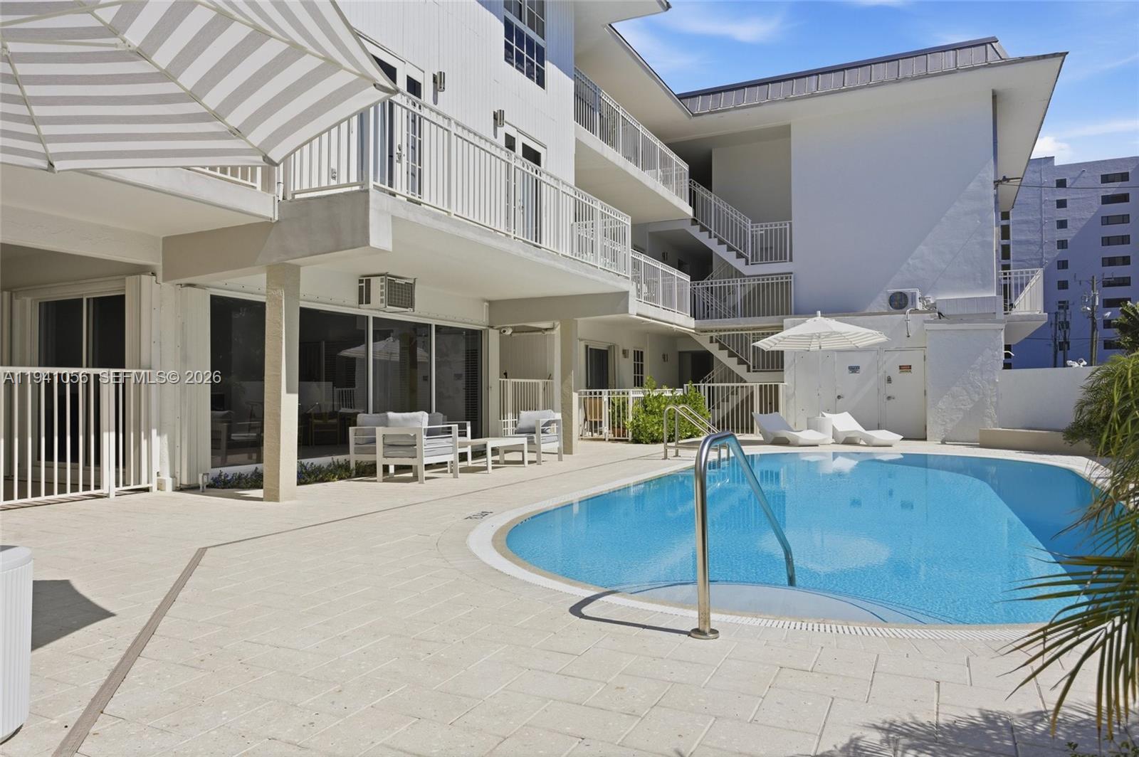 290 Sunrise Dr #110 Key Biscayne, FL 33149