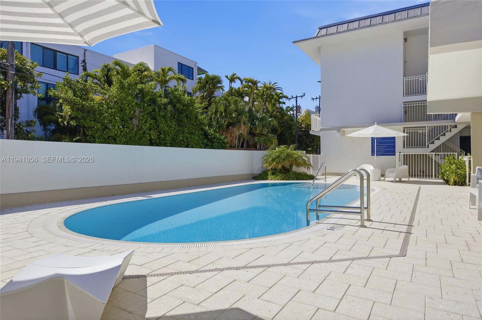 290 Sunrise Dr #110 Key Biscayne, FL 33149