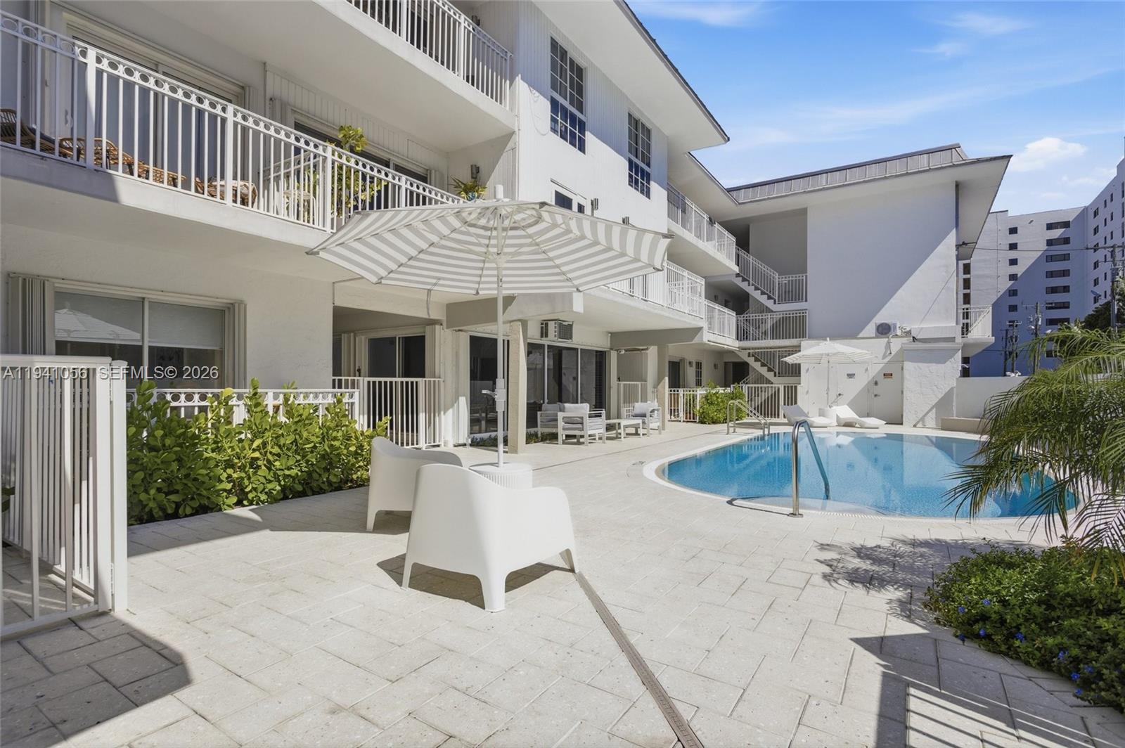 290 Sunrise Dr #110 Key Biscayne, FL 33149