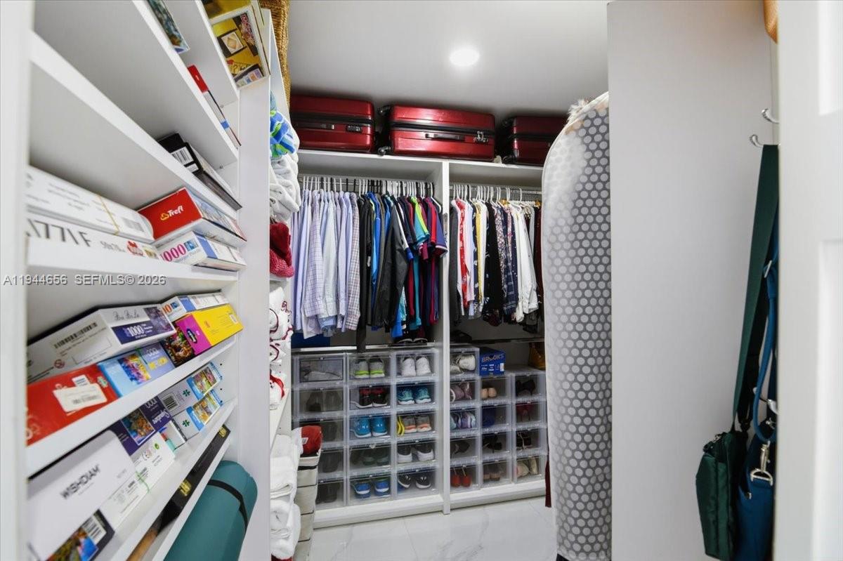 8925 Collins Ave #9F Surfside, FL 33154