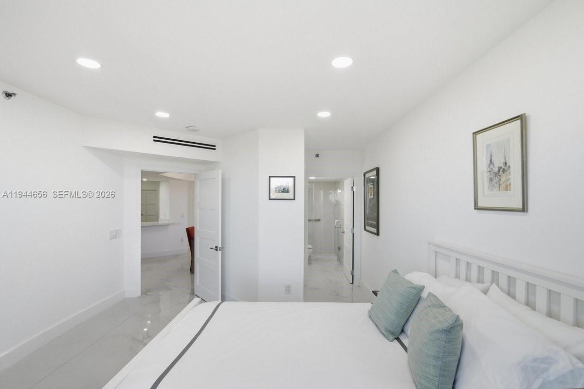 8925 Collins Ave #9F Surfside, FL 33154