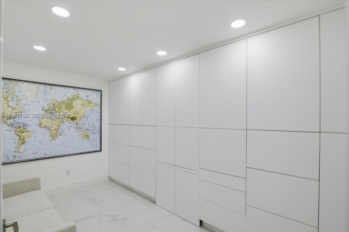 8925 Collins Ave #9F Surfside, FL 33154