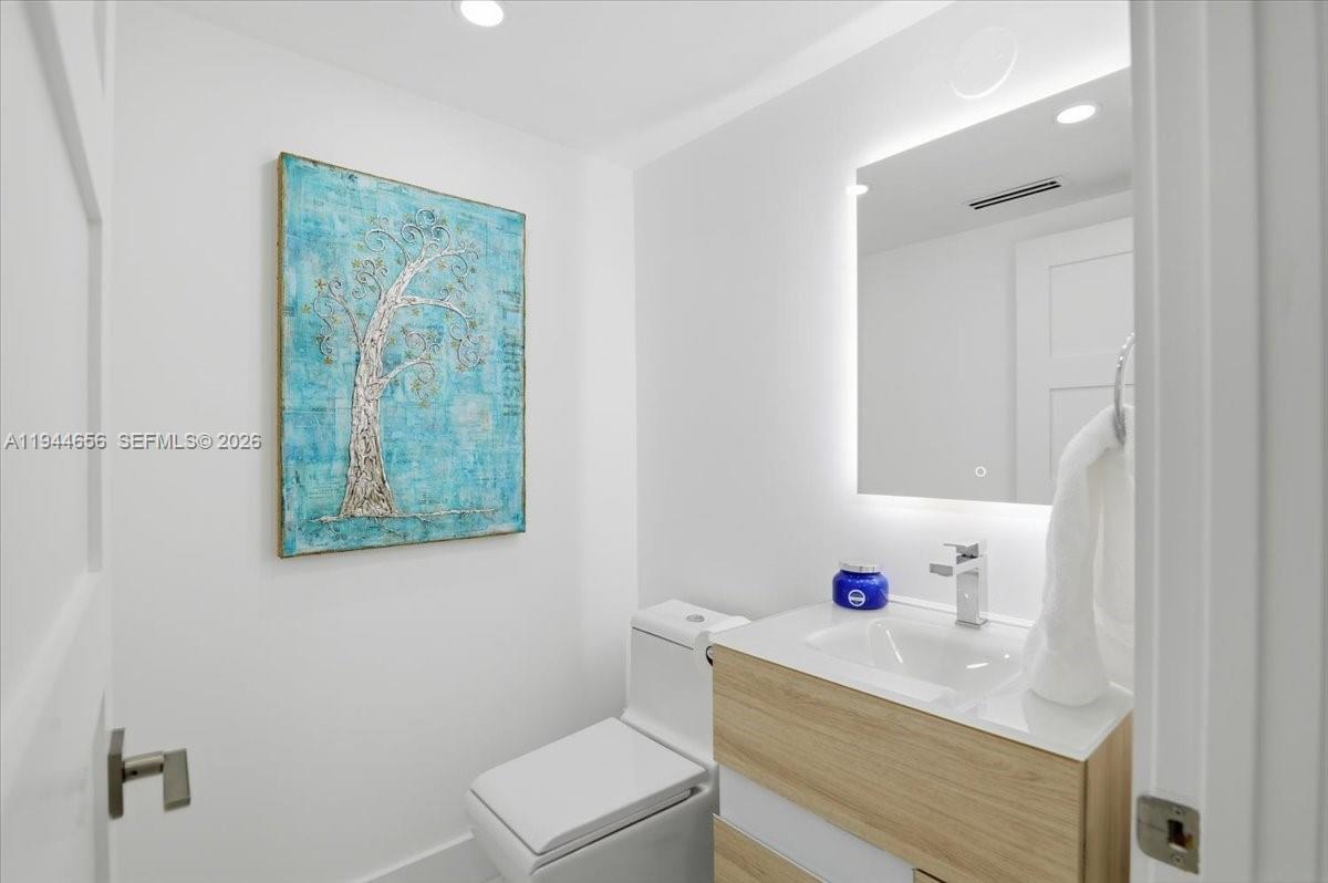 8925 Collins Ave #9F Surfside, FL 33154