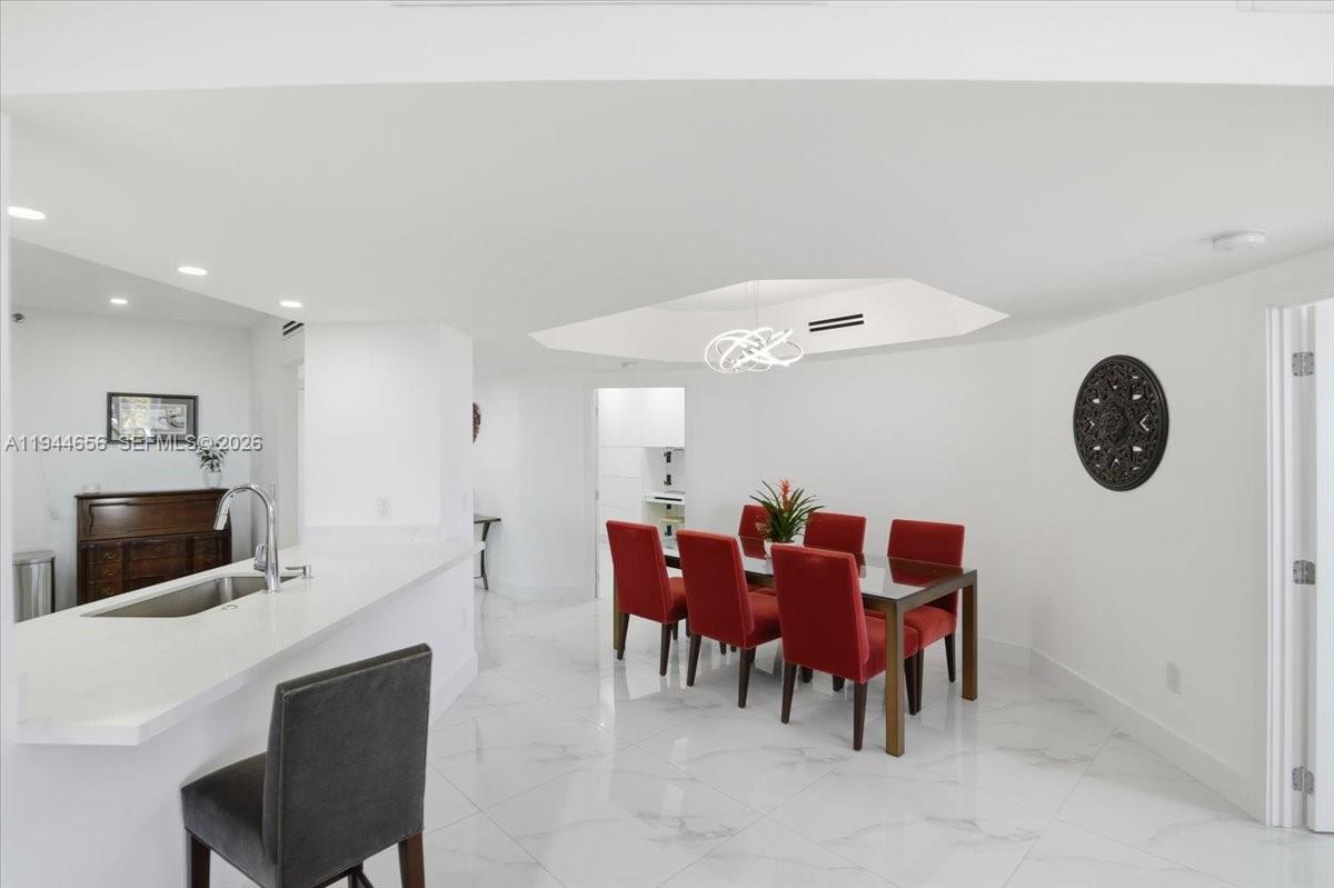 8925 Collins Ave #9F Surfside, FL 33154