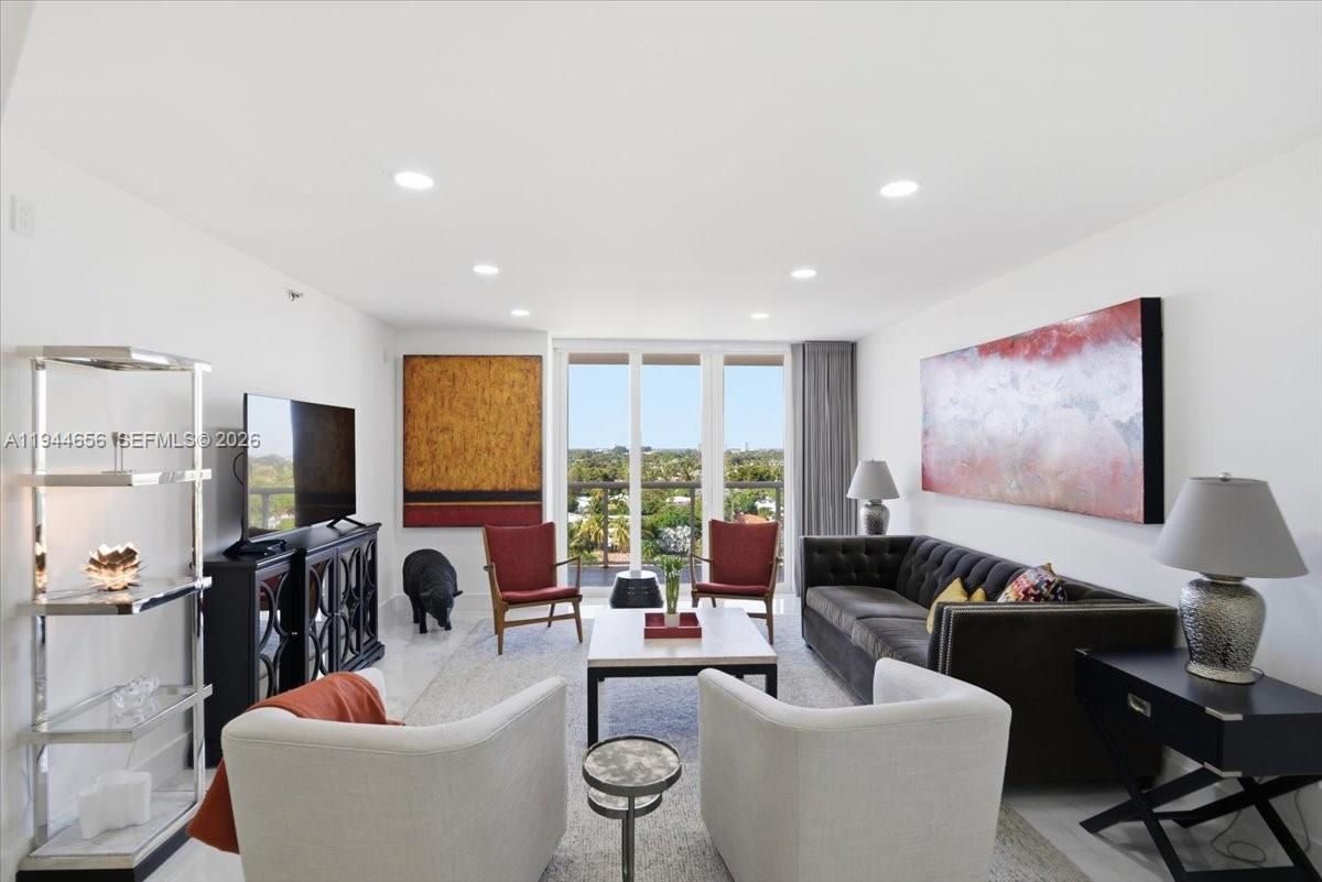 8925 Collins Ave #9F Surfside, FL 33154