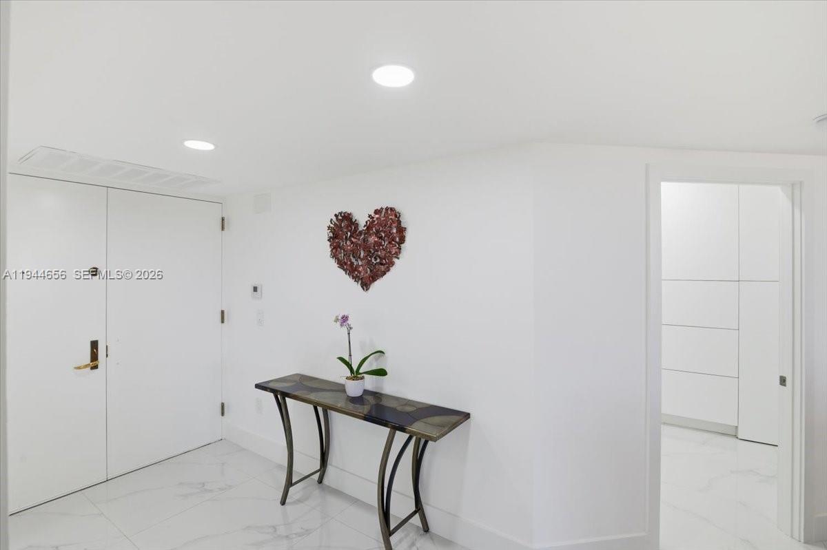 8925 Collins Ave #9F Surfside, FL 33154