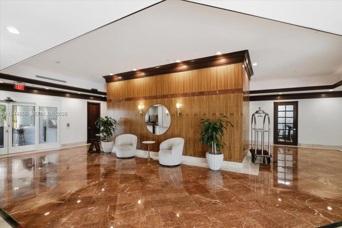 8925 Collins Ave #9F Surfside, FL 33154