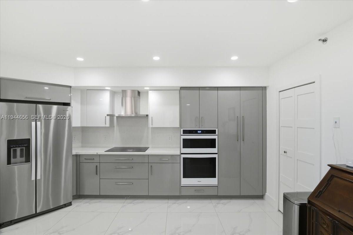 8925 Collins Ave #9F Surfside, FL 33154