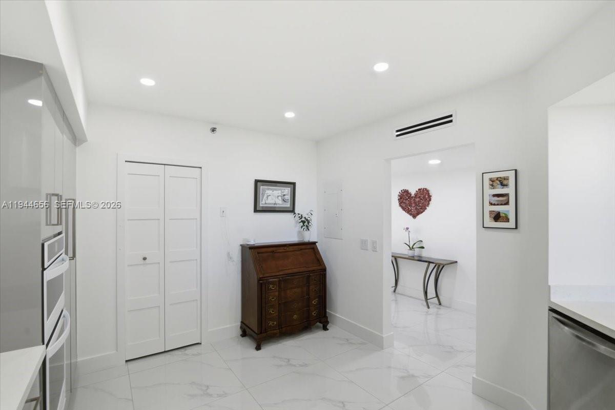 8925 Collins Ave #9F Surfside, FL 33154