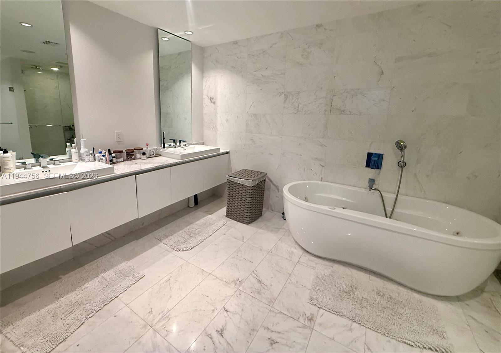 image Echo Aventura11