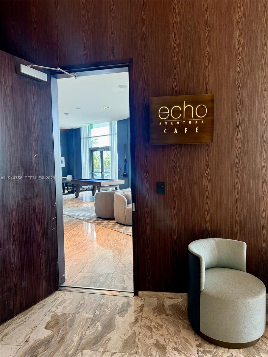 image Echo Aventura25