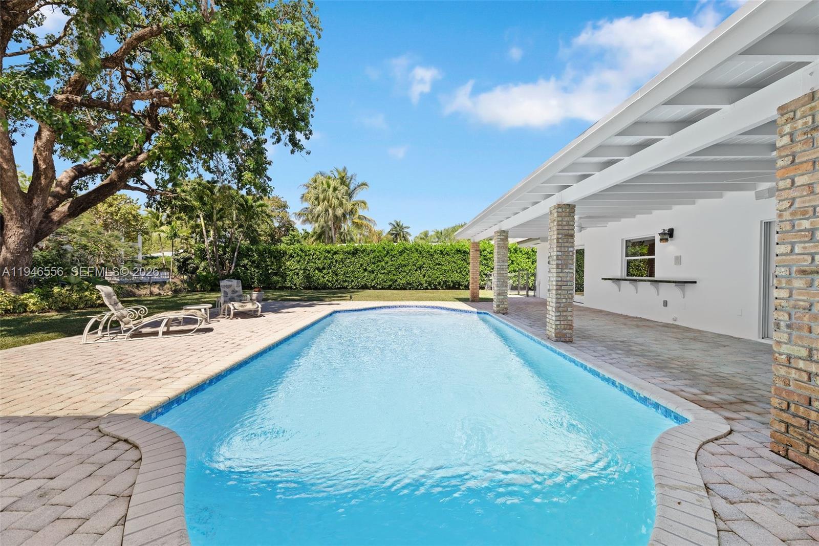 13060 SW 70th Ave Pinecrest, FL 33156