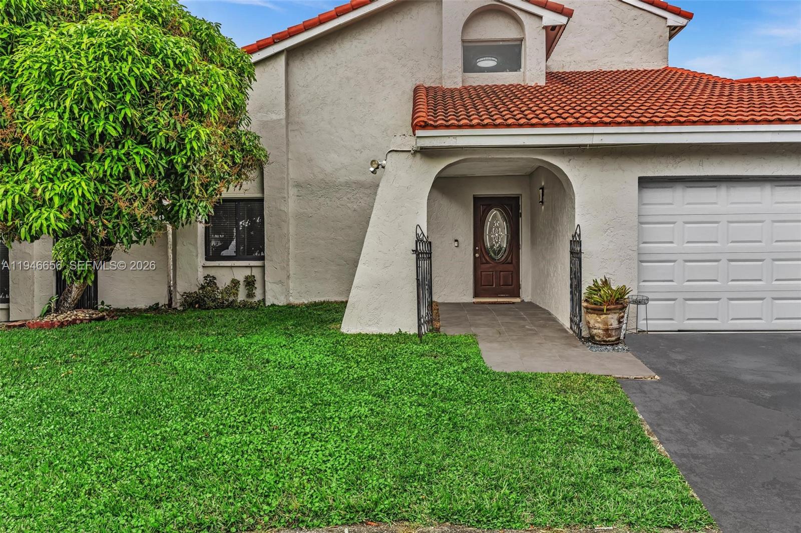 17532 NW 61st Ct N Hialeah, FL 33015