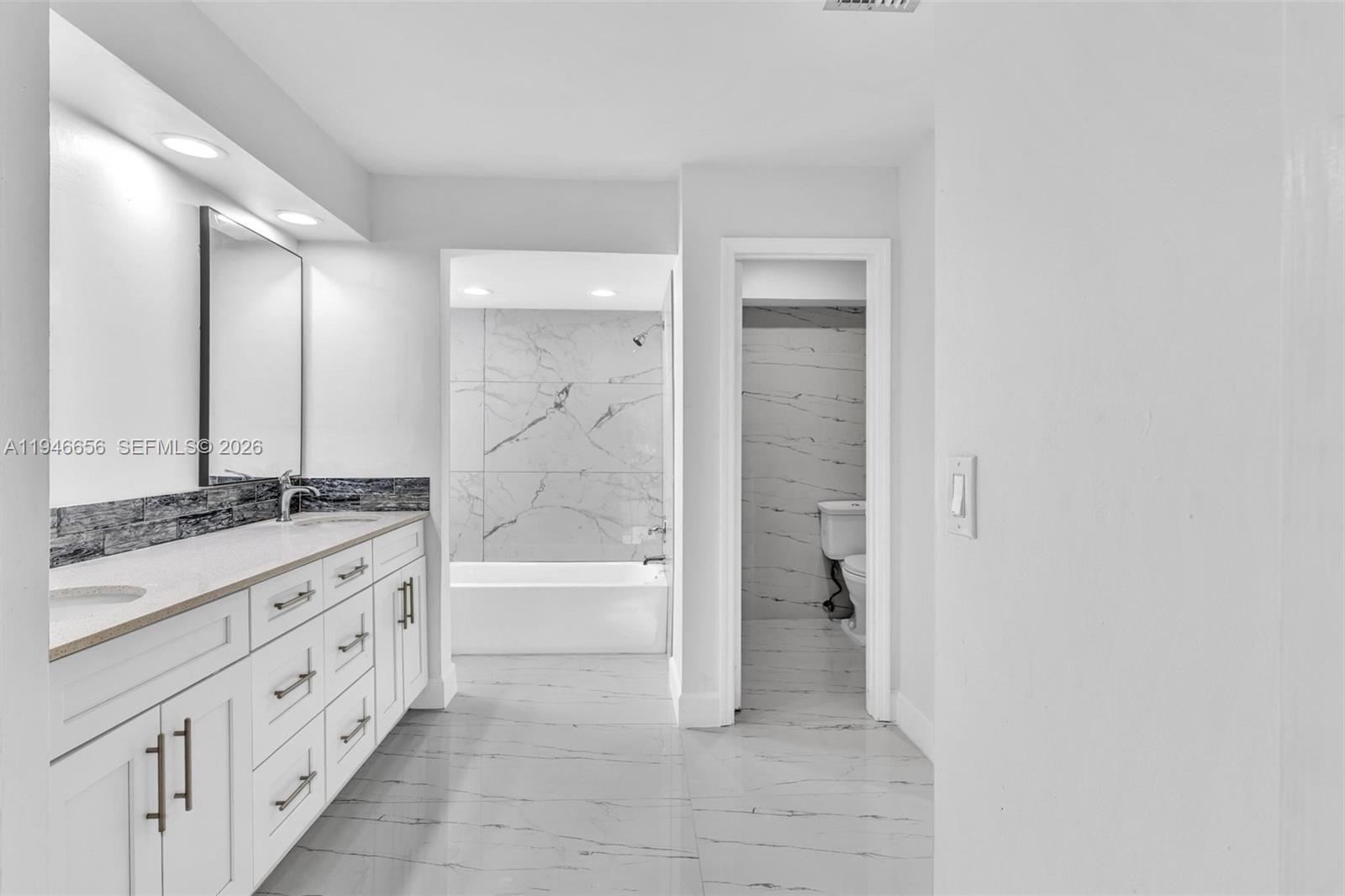 17532 NW 61st Ct N Hialeah, FL 33015