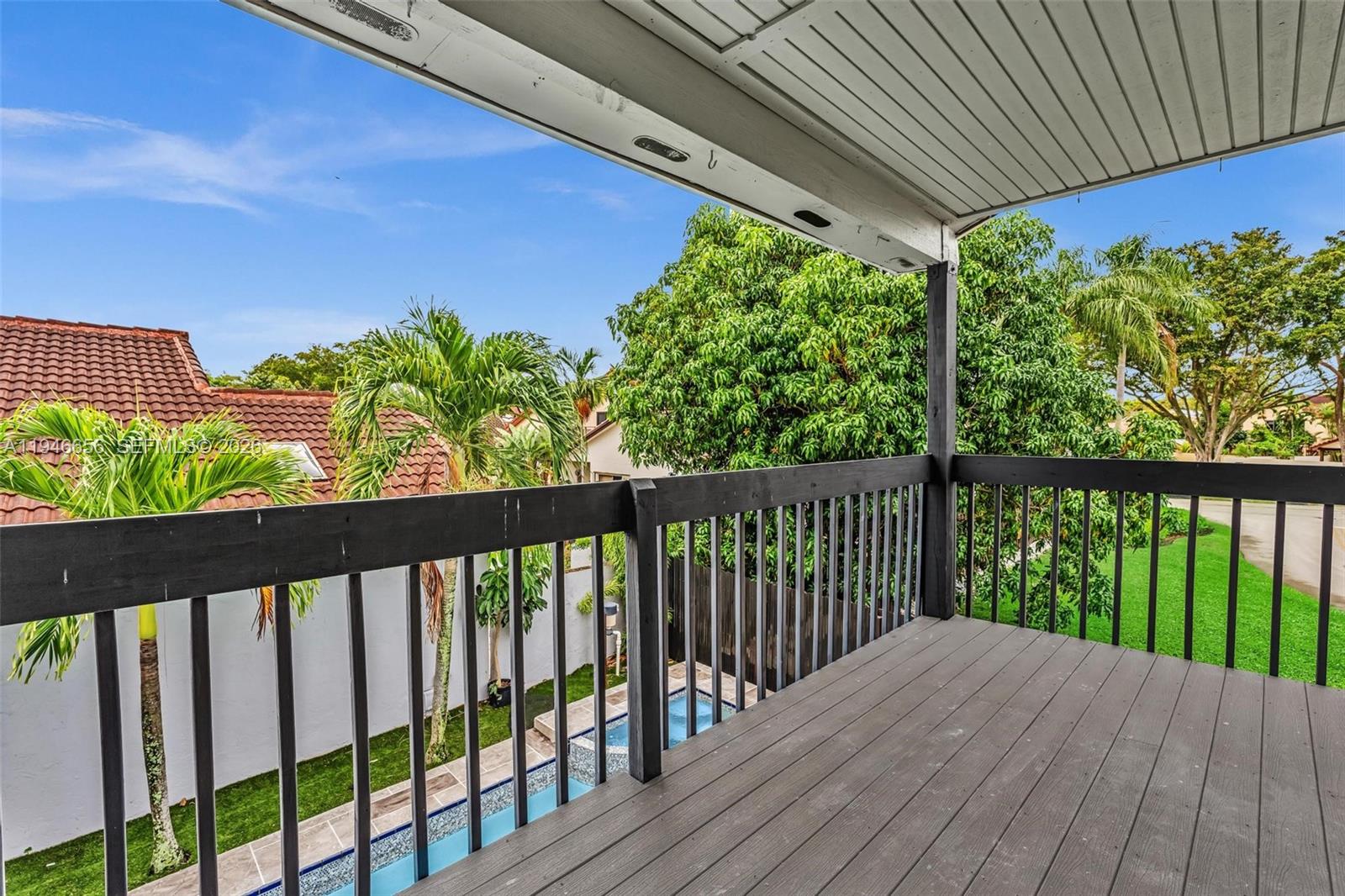 17532 NW 61st Ct N Hialeah, FL 33015