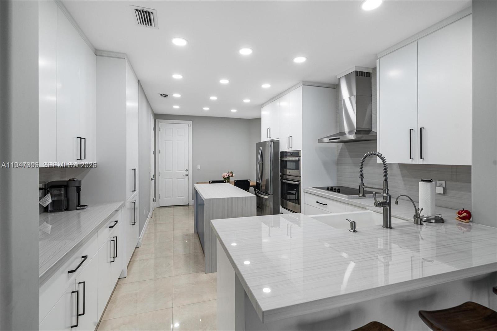 20920 NE 32nd Ave Aventura, FL 33180