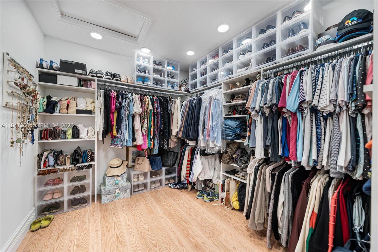 20920 NE 32nd Ave Aventura, FL 33180