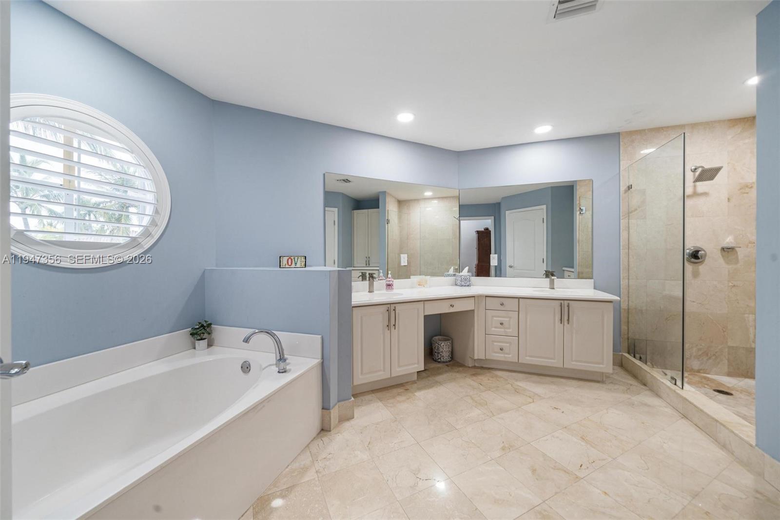 20920 NE 32nd Ave Aventura, FL 33180