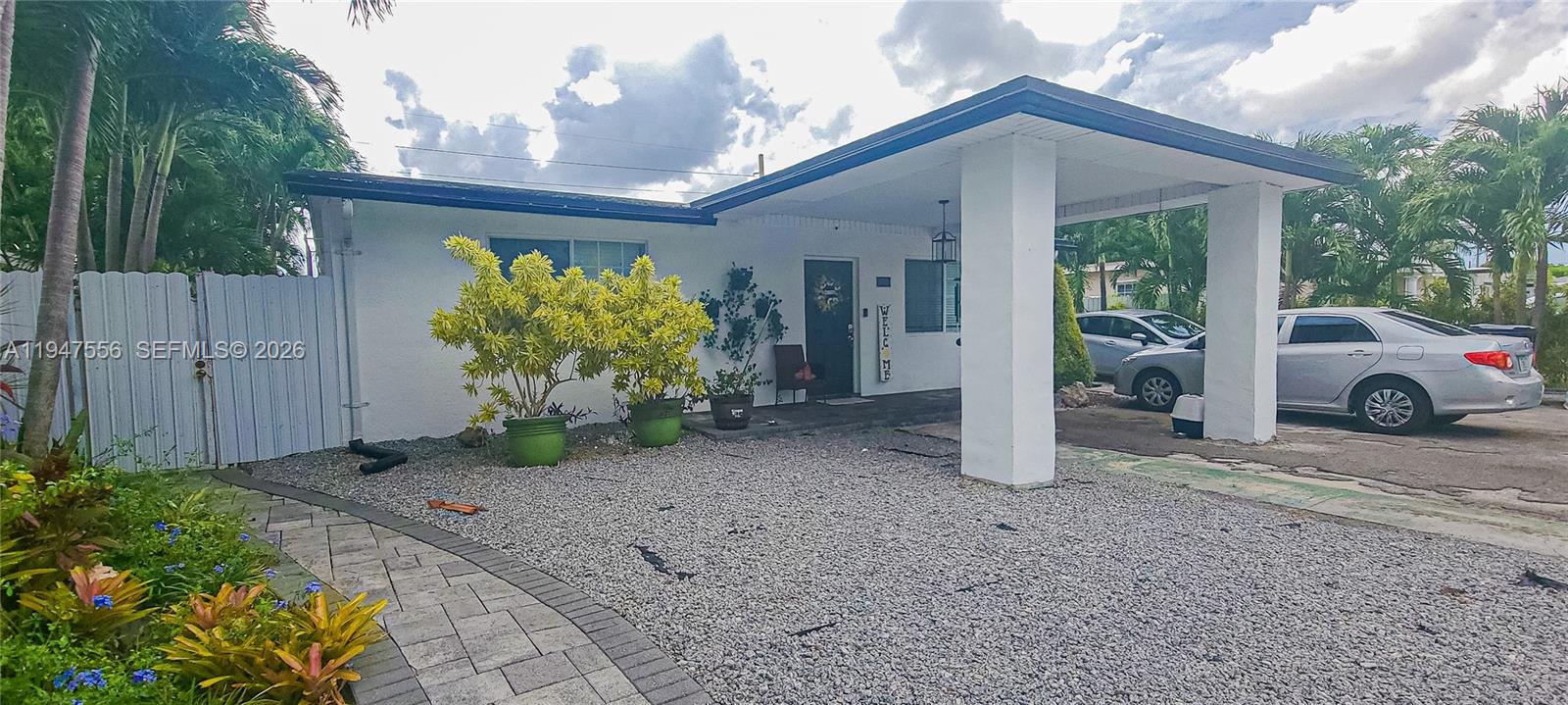 10330 NW 36th Ct Miami, FL 33147