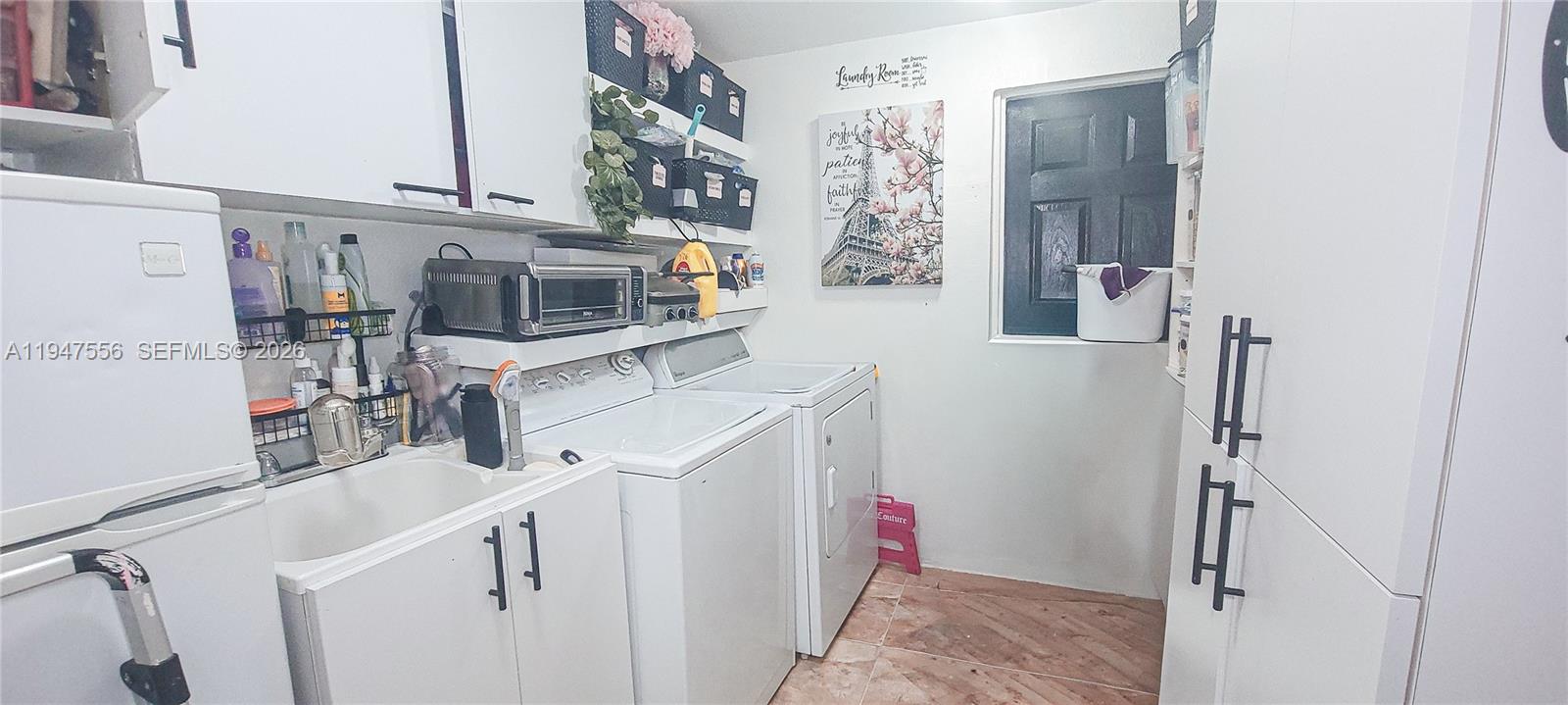 10330 NW 36th Ct Miami, FL 33147