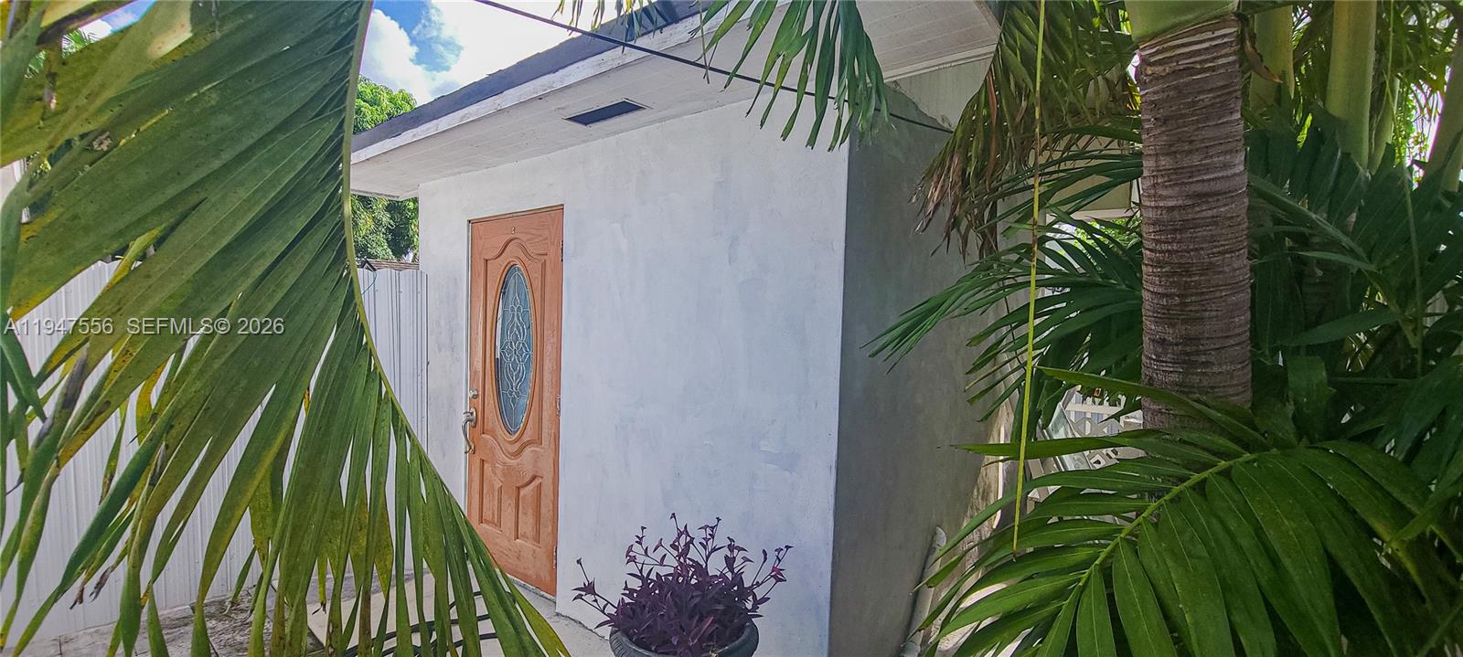 10330 NW 36th Ct Miami, FL 33147