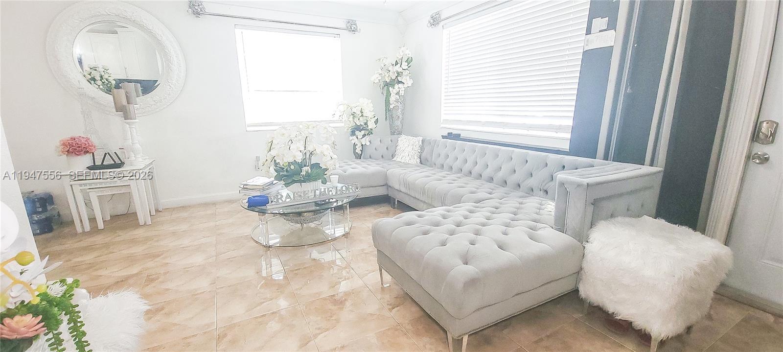 10330 NW 36th Ct Miami, FL 33147