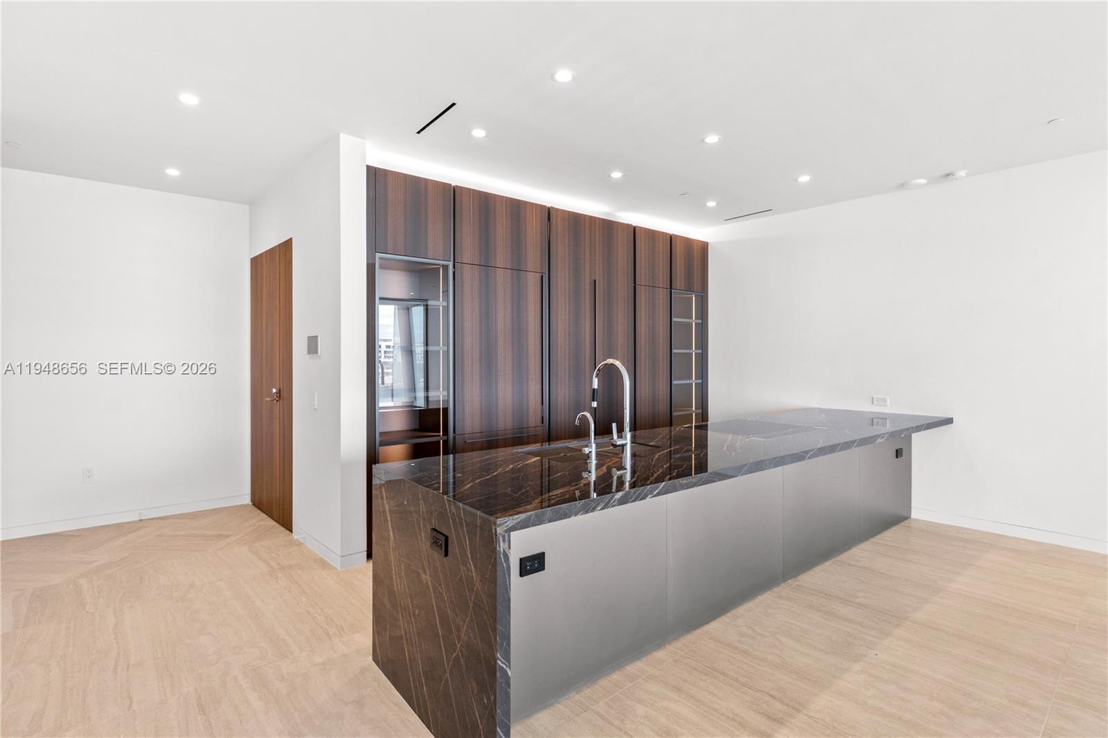 5 Grove Isle #L405 Miami, FL 33133