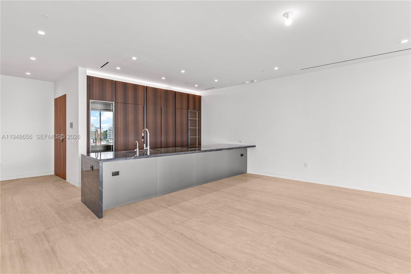 5 Grove Isle #L405 Miami, FL 33133